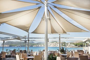 Beach bar