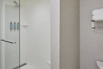 Room 27 of 35