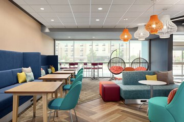 Hotel Interior 4 of 31