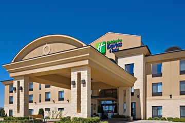 Holiday Inn Express & Suites Wichita Falls by IHG