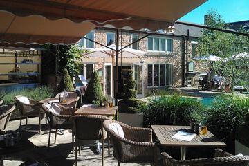 Sundeck