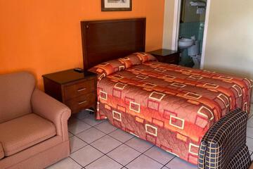 Photo 10