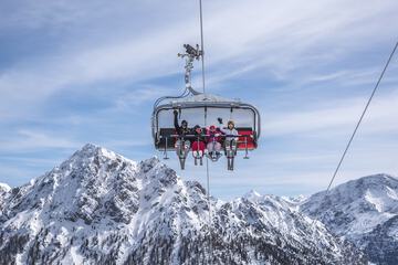 Skiing
