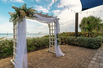 Hotel Exterior 108 of 110