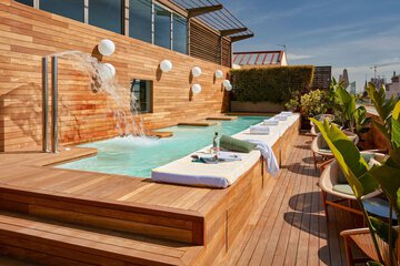 Rooftop pool