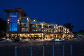 Front of property - evening/night