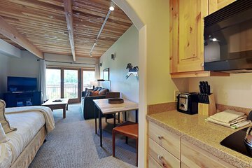Private kitchenette