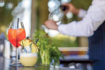 Poolside bar