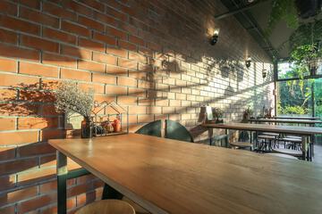 Coffee shop