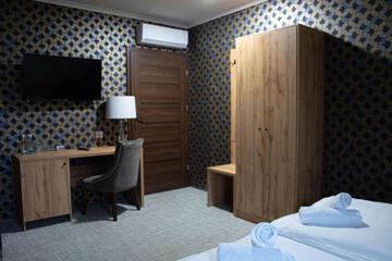 Photo 10
