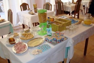 Breakfast area