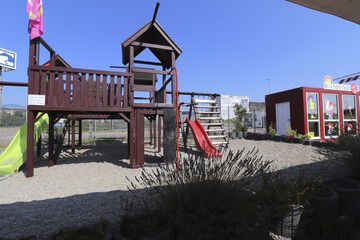 Children's play area - outdoor