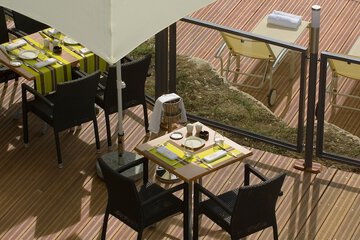 Sundeck