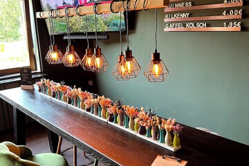 Sports bar