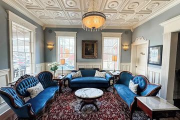 The Dahlonega Square Hotel