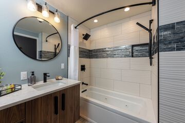 Jetted tub