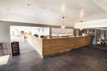 Concierge desk