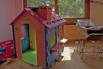 Children's play area - indoor