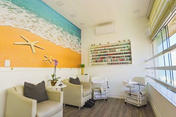 Nail salon
