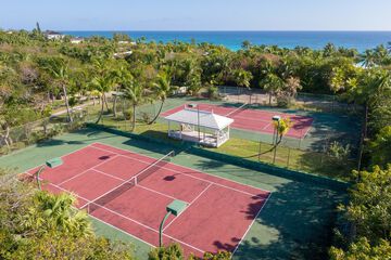 Tennis court