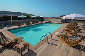 Rooftop pool
