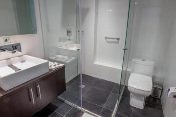 Photo 32