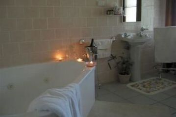 Jetted Tub