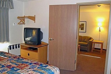 Room 11 of 14