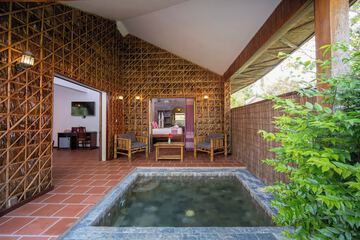Private pool