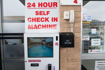 Check-in/check-out kiosk