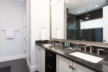 Bathroom sink