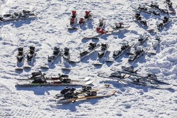 Skiing
