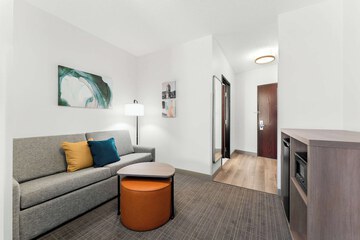 Room 21 of 60