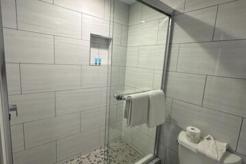 Bathroom shower