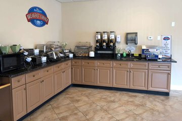 Breakfast/Coffee Service 28 of 33