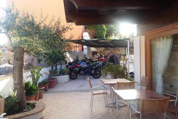 Photo 44