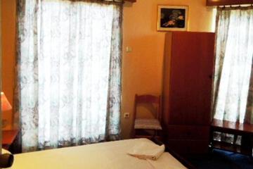Photo 33