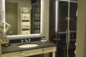 Bathroom shower