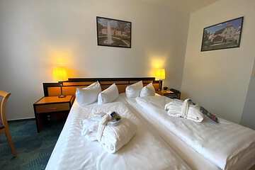 Photo 25