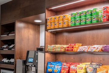 Snack bar