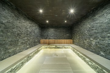 Steam room