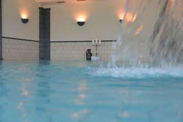 Pool waterfall