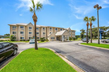 Americas Best Value Inn & Suites Brunswick