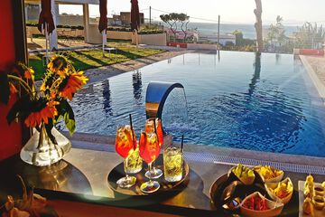 Poolside bar