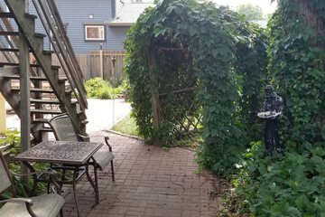 Hotel Exterior 69 of 74