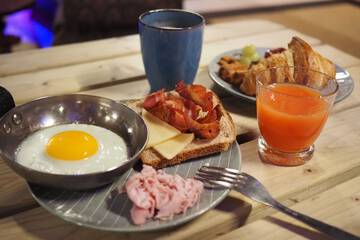 Breakfast buffet