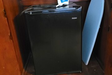 Mini-refrigerator