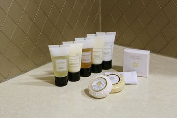 Bathroom amenities