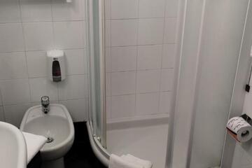 Photo 33