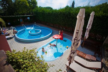 Children's play area - outdoor